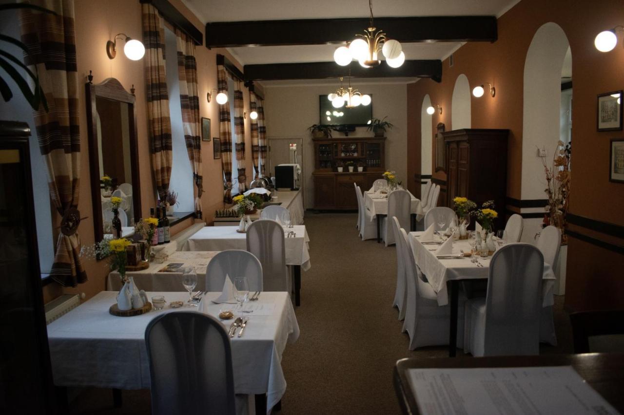 Hotel U Kaple Decin Exterior foto