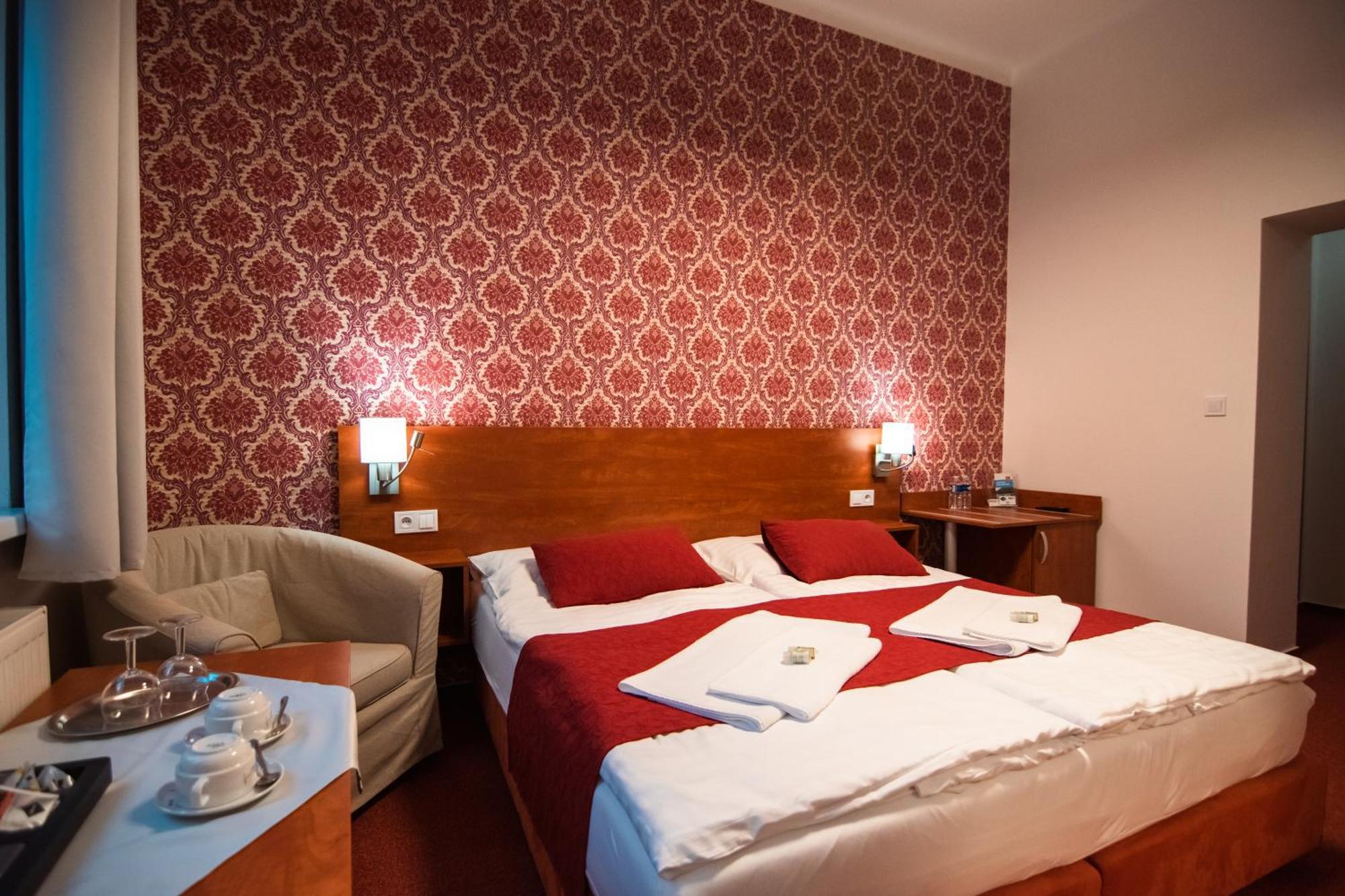 Hotel U Kaple Decin Exterior foto